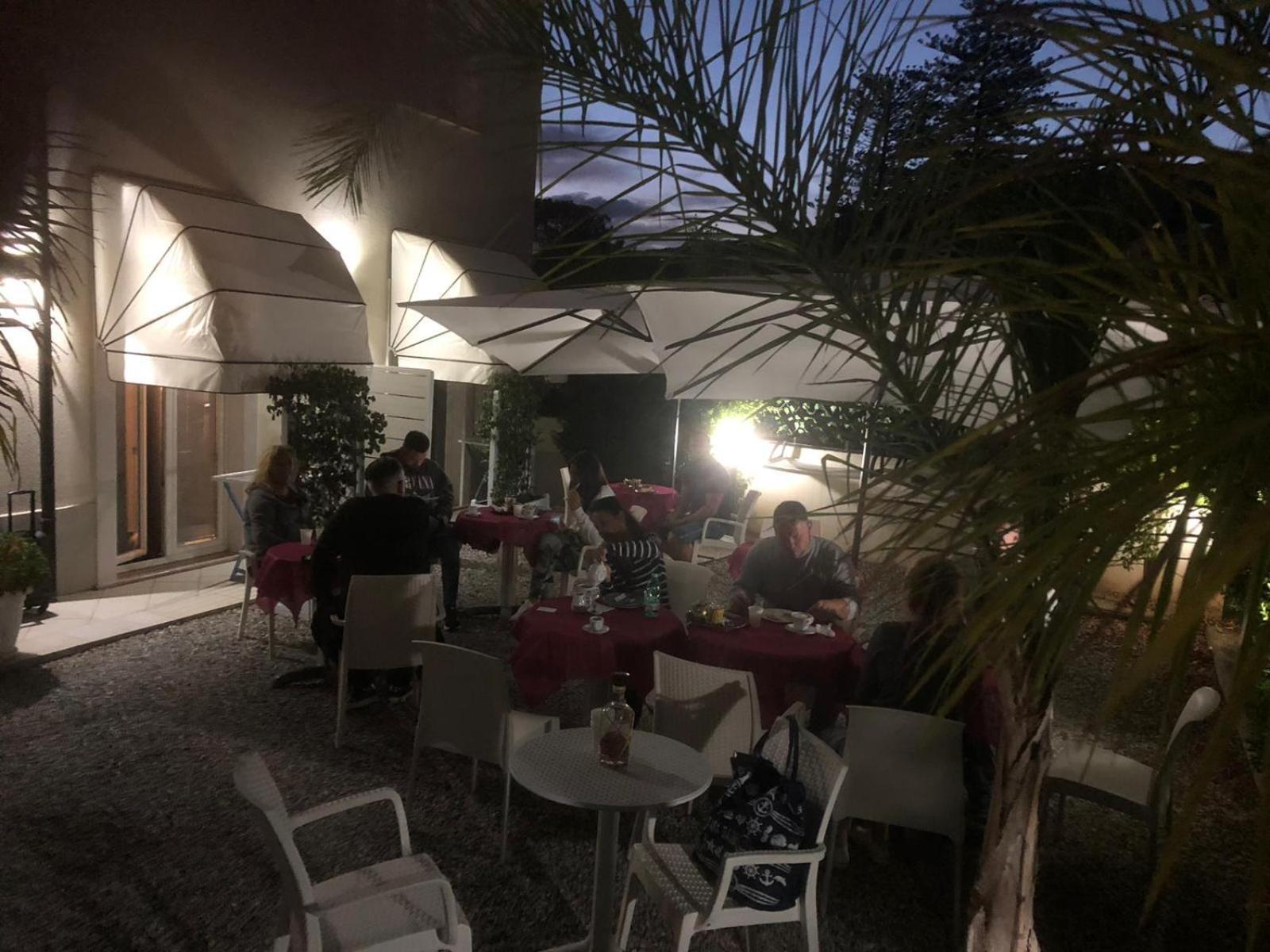 Residenza Porta Romana โตรเปอา ภายนอก รูปภาพ
