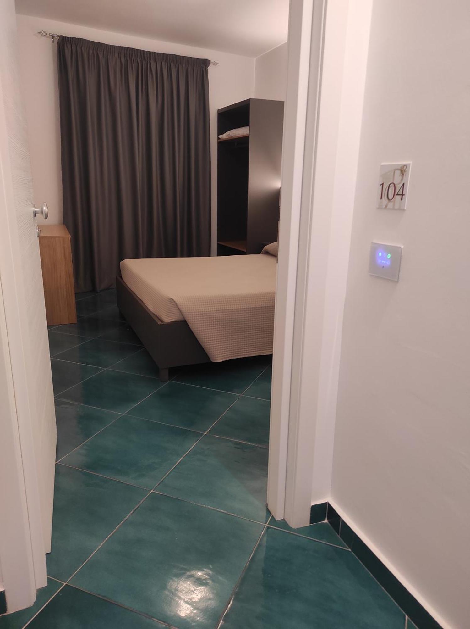 Residenza Porta Romana โตรเปอา ภายนอก รูปภาพ