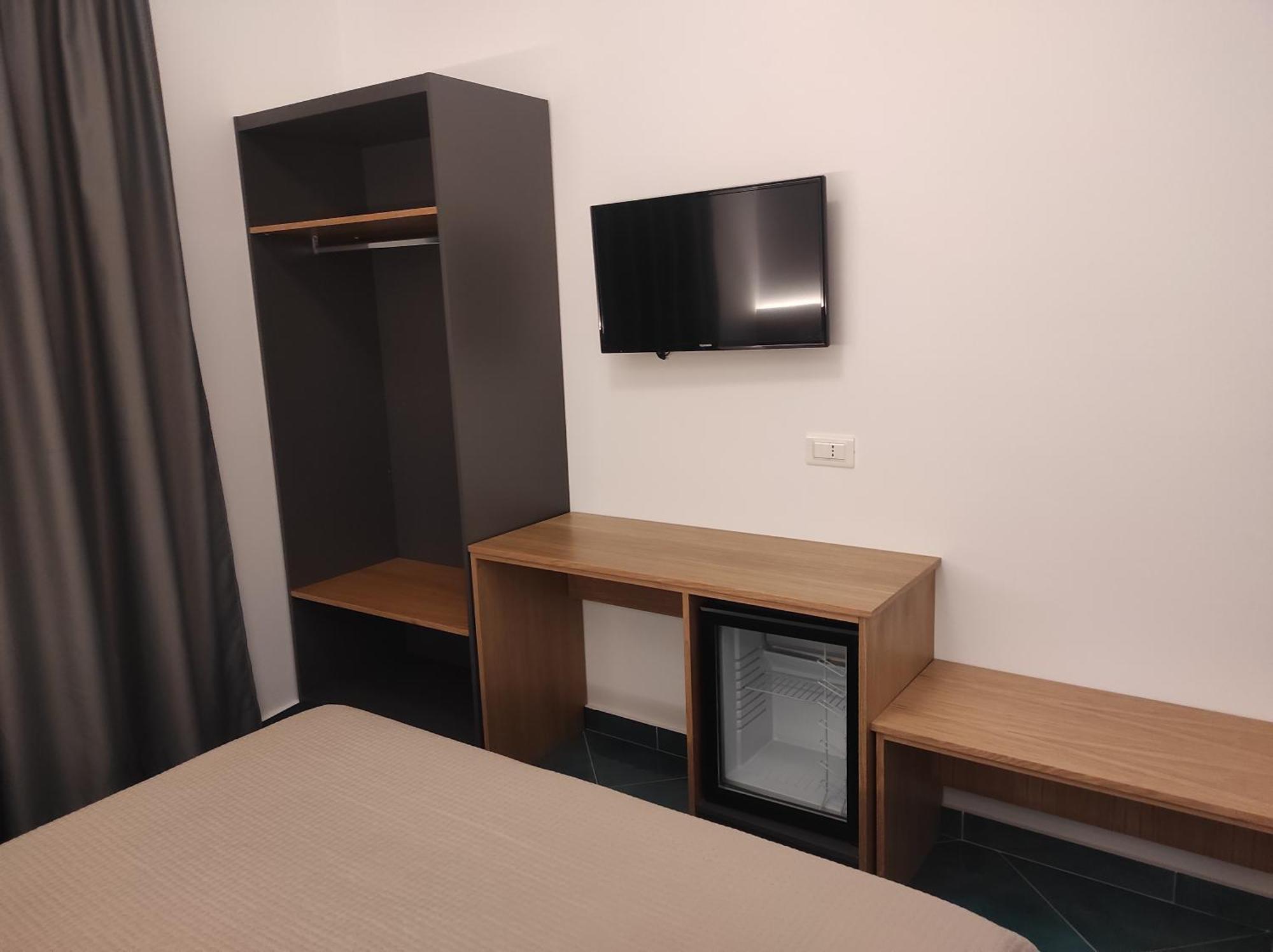 Residenza Porta Romana โตรเปอา ภายนอก รูปภาพ