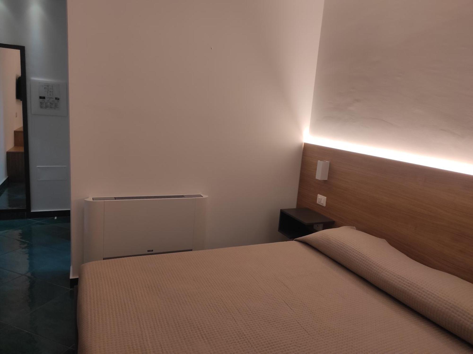 Residenza Porta Romana โตรเปอา ภายนอก รูปภาพ